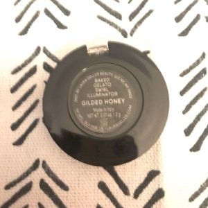 Laura Geller Makeup - Laura Geller Baked Gelato Swirl Illuminator Laura Geller Makeup - Laura Geller Baked Gelato Swirl Illuminator